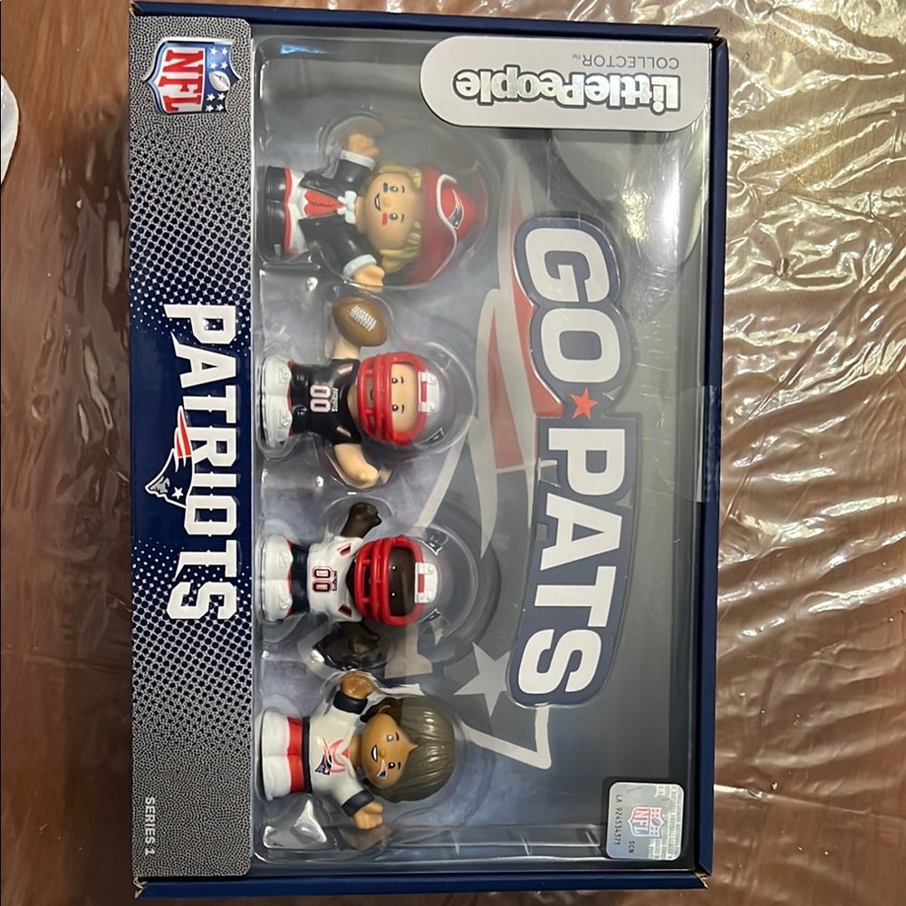 NFL new in box New England patriots little people by fisher price